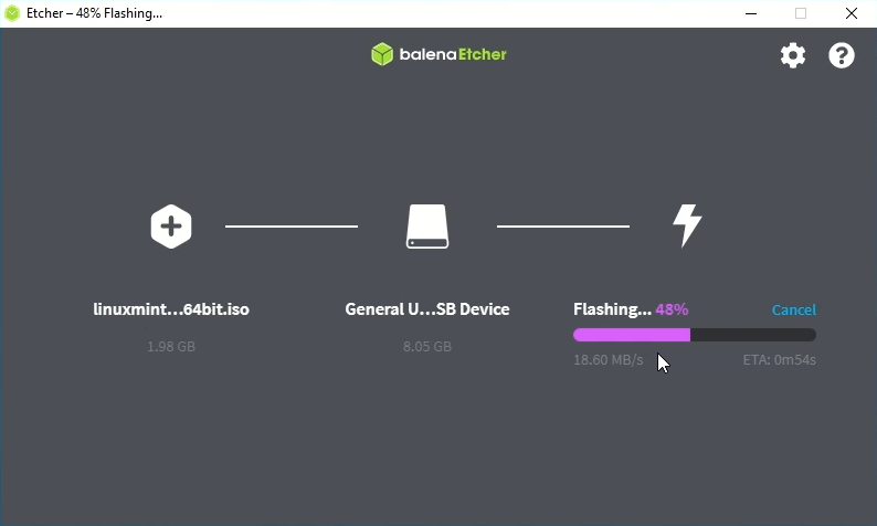 attesa del flashing in Etcher